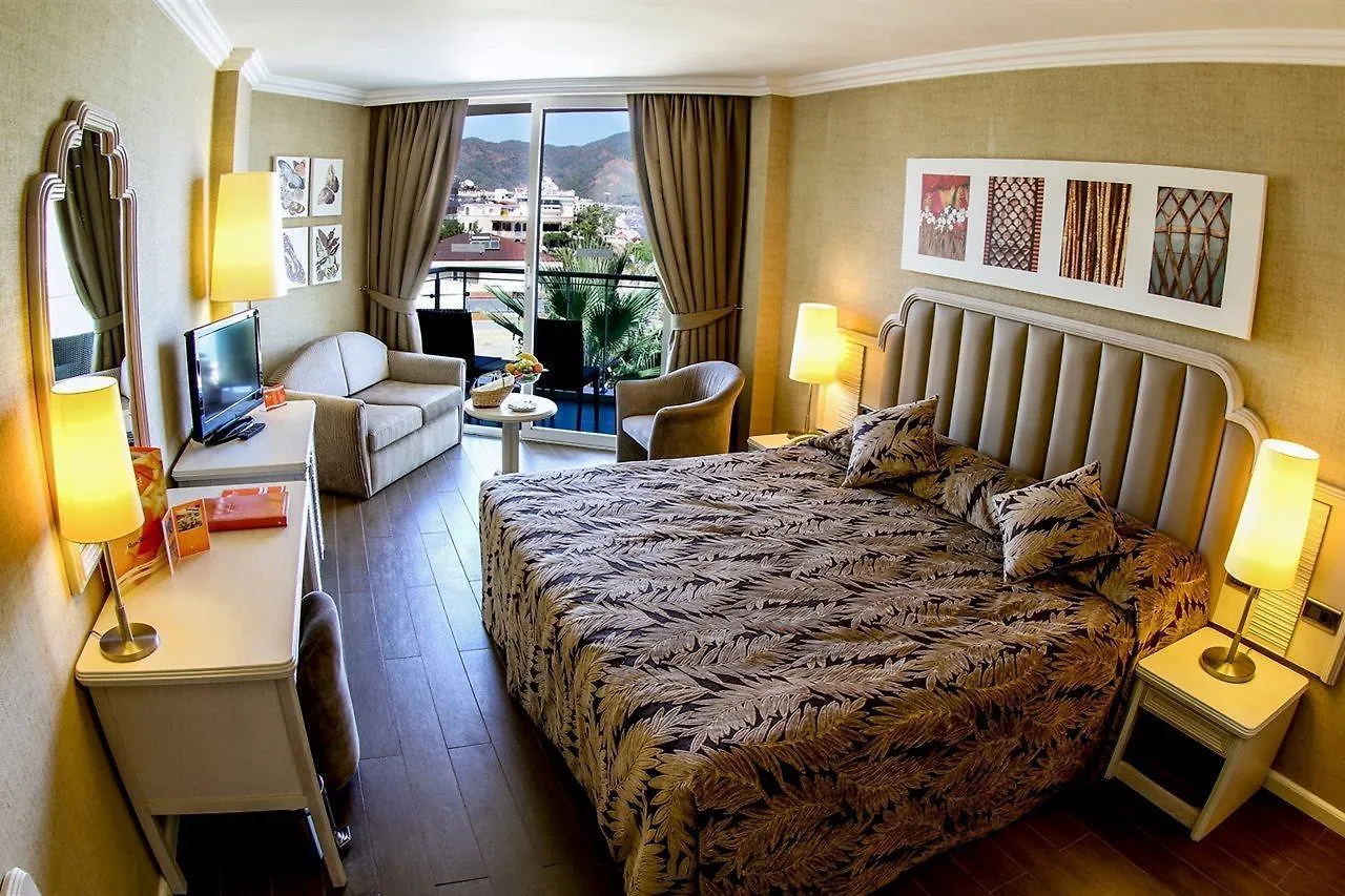 Elegance Hotels International Marmaris 5*,