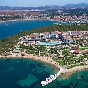 Royal Teos Thermal Clinic & - Halal Hotel