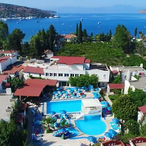 Lejlighedshotel Summer Garden, Bitez